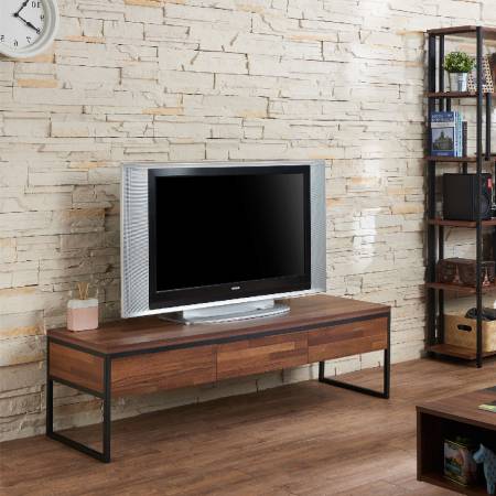 El diseño del cajón no tiene tirador.